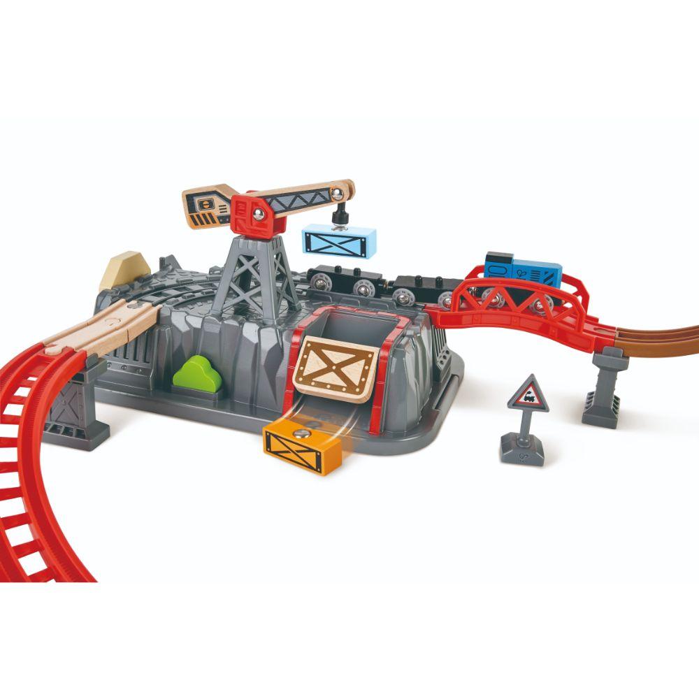 Hape Railway Bucket Builder Set