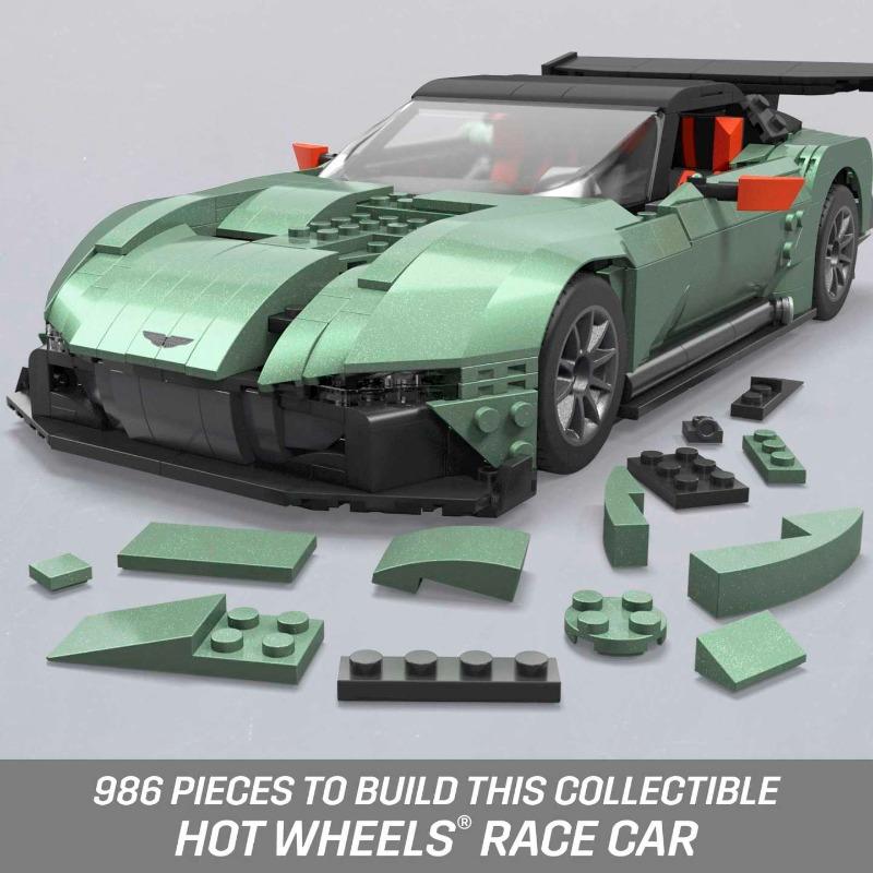 Mega Hot Wheels Aston Martin Vulcan