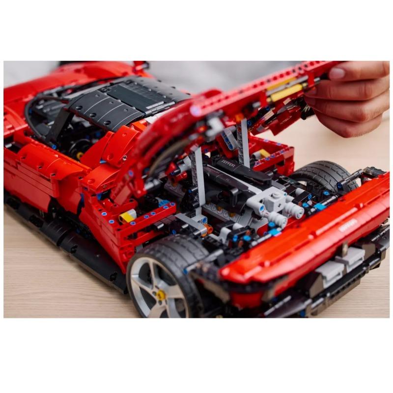 LEGO Ferrari Daytona SP3 - 3778 Pcs
