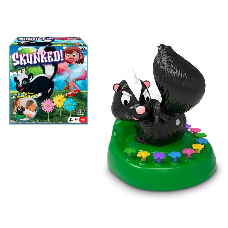 Ambassador Wild Squirrel Playset