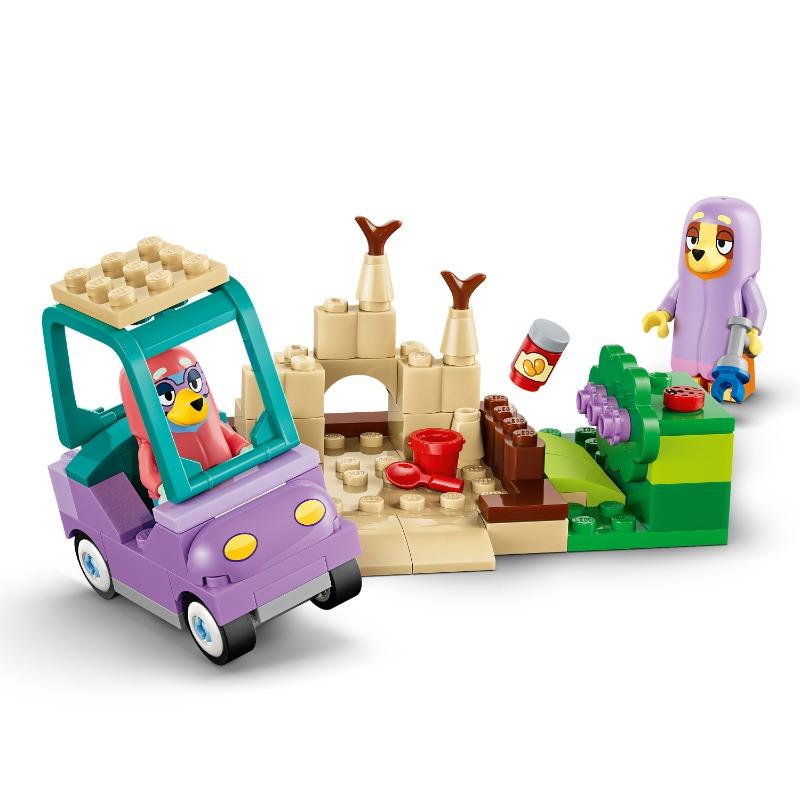 LEGO Bluey Grannies with Bingo and Bluey Building Set.