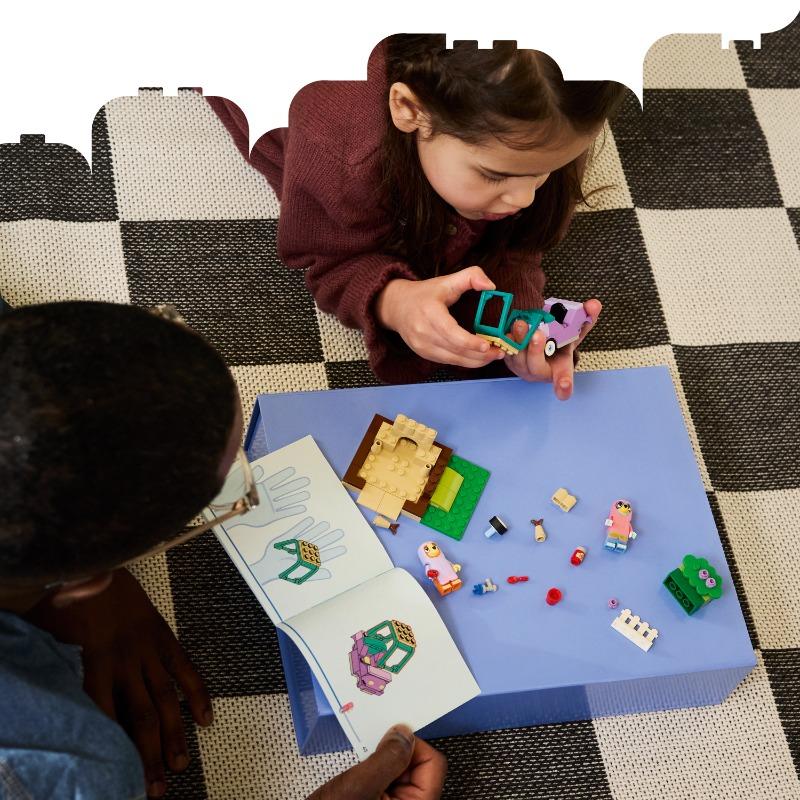LEGO Bluey Grannies with Bingo and Bluey Building Set.