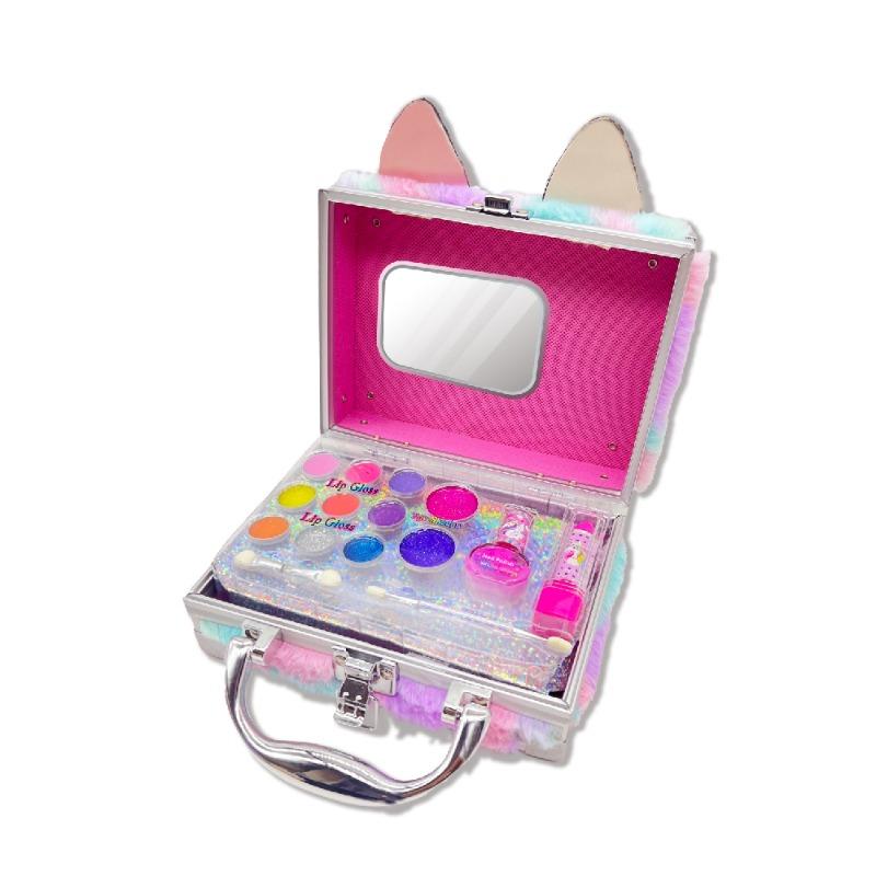 Pretty Play Makeup