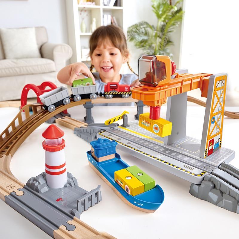 Hape Sea & Rail Cargo Transport Set