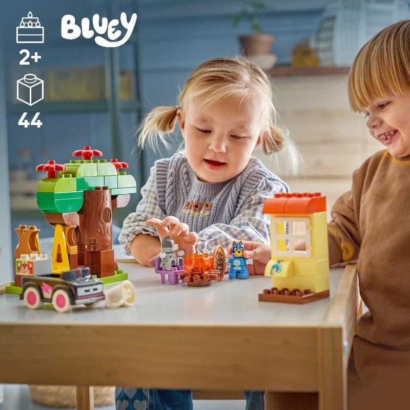 LEGO DUPLO Bluey Pizza Girls with Muffin and Bluey Building Set