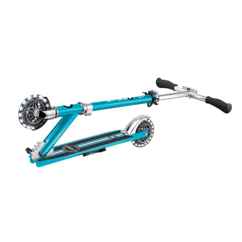 Globber Flow Element Lights Kick Scooter Foldable Adjustable LED Wheel Scooter Aqua Blue