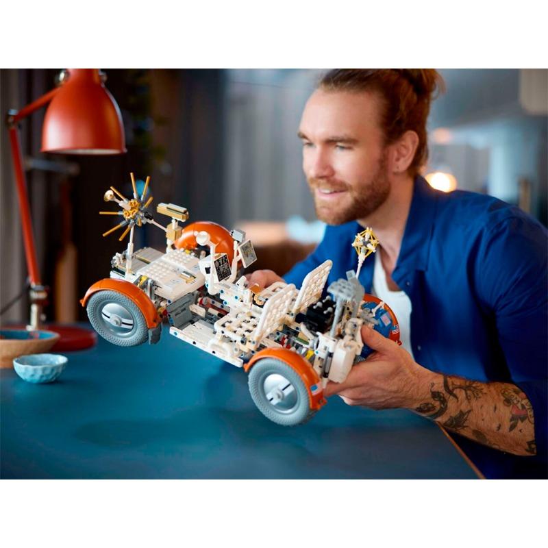 Lego Technic - Nasa Apollo Lunar Roving Vehicle LRV 42182