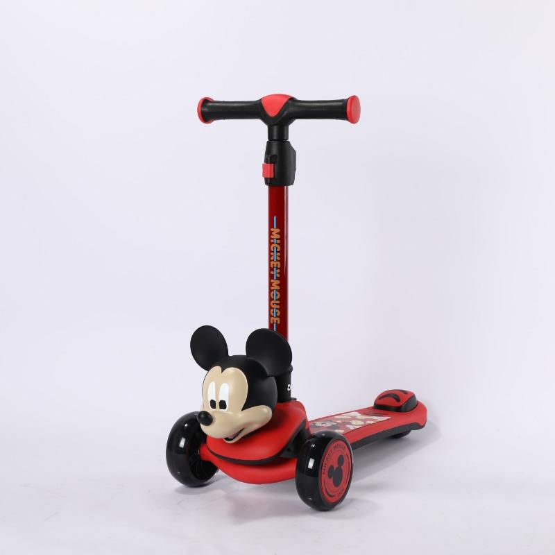 Mesuca Disney Mickey Mouse 3D Foldable Twist Scooter