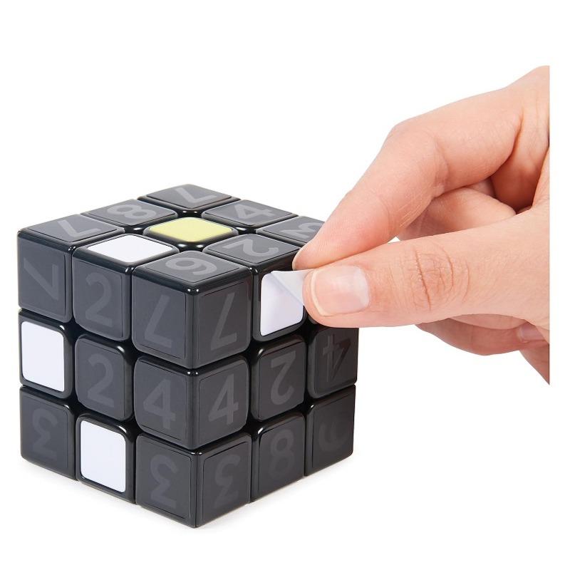 Rubik’s Coach Cube